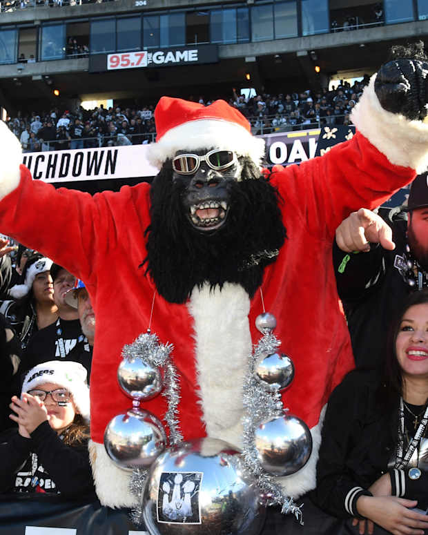 Gorilla Rilla Santa Claus